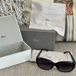 ⭐️COA⭐️CHRISTIAN DIOR SUNGLASSES W/Case-Box Dustbag & Cloth⚡️STUNNING⚡️